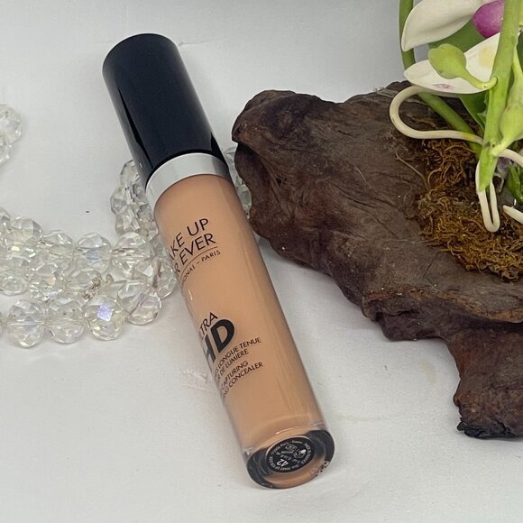 Make Up For Ever Ultra HD Light Capturing Self Setting Concealer - 42 Caramel - Picture 3 of 3